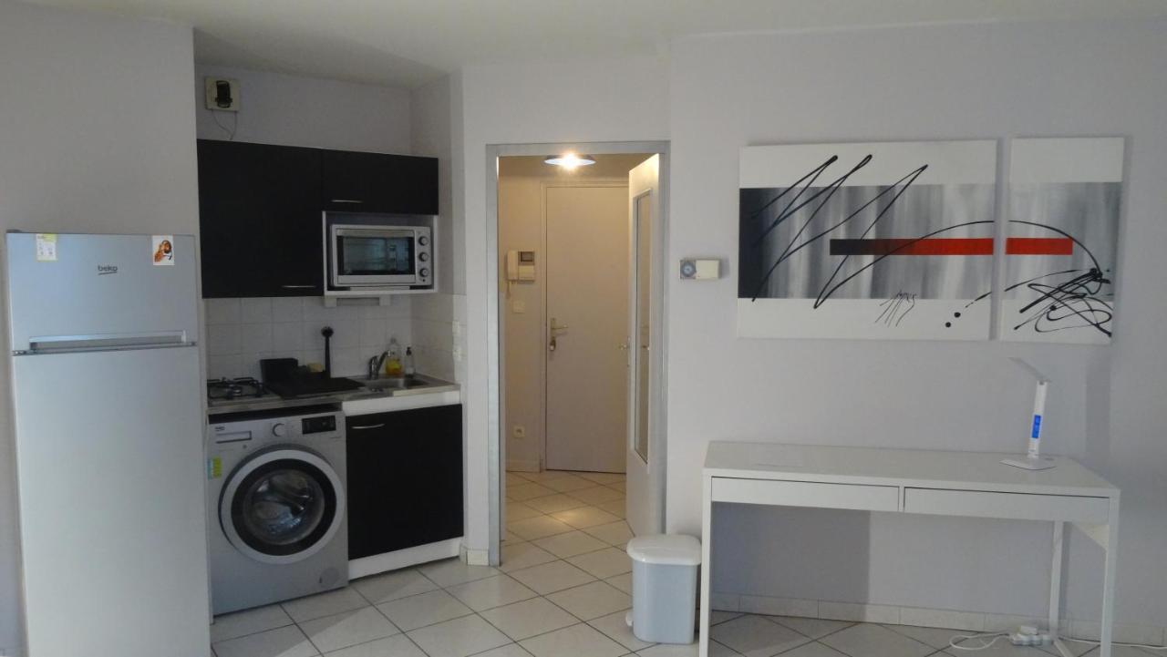 Appart T2 Standing Tout Confort Au Calme - Parking En Option Lyon Exterior foto
